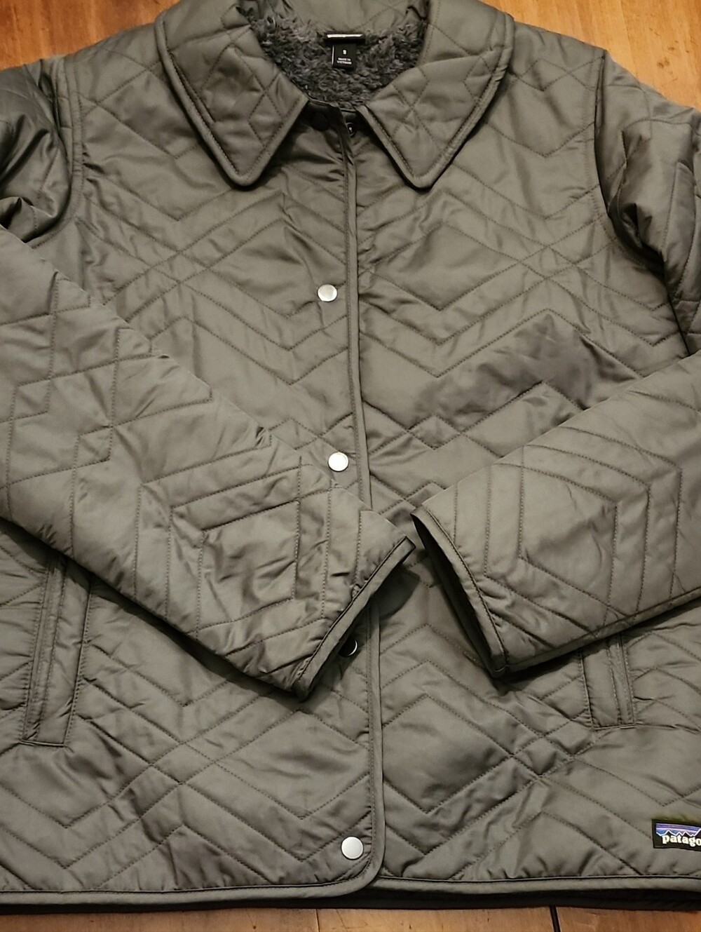 Patagonia Quilted Olive Jacket with Chevron Stitching